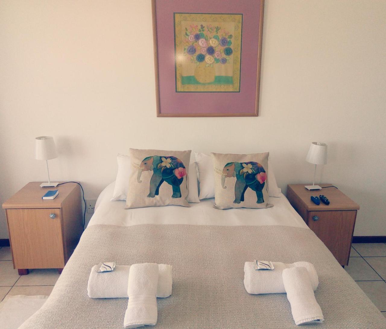 Kairos Cottage B&B Luderitz ภายนอก รูปภาพ
